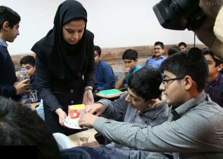 توزیع ویتامین D در مدارس کیش؛ گامی برای سلامت نسل آینده