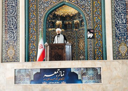 امام جمعه کیش: ایجاد یاس و ناامیدی بزرگترین سلاح دشمنان است