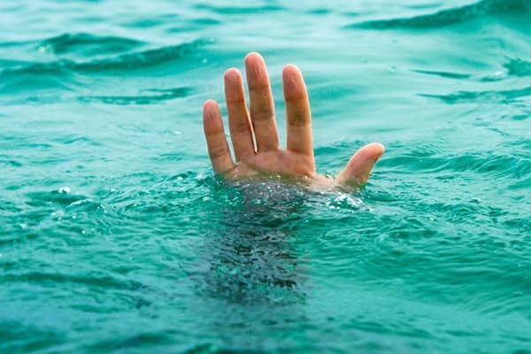شنا در منطقه ممنوعه جان کودک ۵ ساله مشهدی را در کیش گرفت