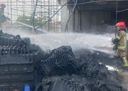 حریق جزئی در یکی از کارگاه‌های عمرانی کیش بدون خسارت جانی مهار شد