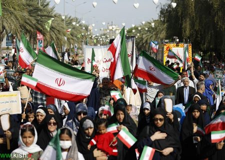 جلوه‌های از حضور باشکوه ساکنان و گردشگران در راهپیمایی ۲۲ بهمن ۱۴۰۴
