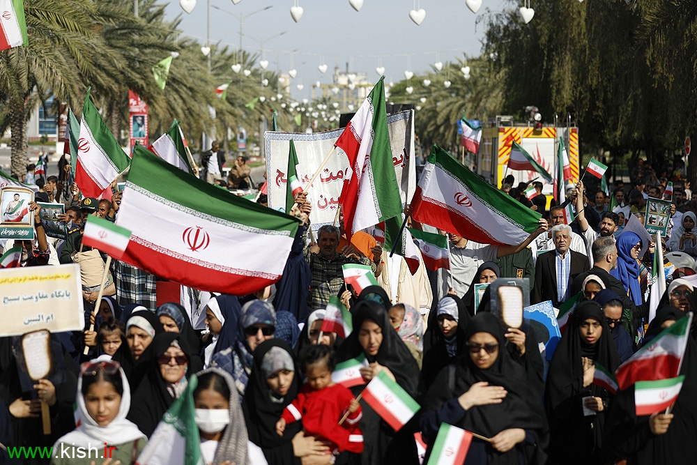 جلوههای از حضور باشکوه ساکنان و گردشگران در راهپیمایی ۲۲ بهمن ۱۴۰۴