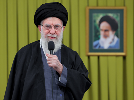 پیام رهبر انقلاب اسلامی به کنگره ملّی «شهدای غریب اسارت»