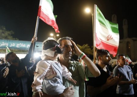 همه ما سربازان وطنیم … .