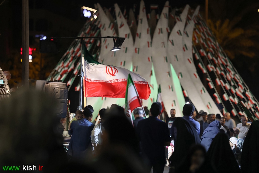 لبیک ساکنان کیش به فرمان وحدت رهبر معظم انقلاب اسلامی