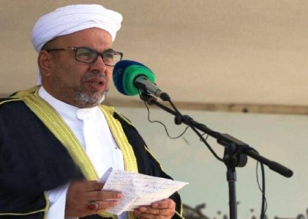 تاکید امام جمعه اهل سنت کیش بر ارائه راهکار عملی برای حل مشکلات معیشتی معلمان