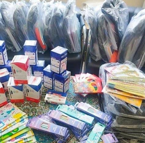 اهدای ۱۵۰ بسته لوازم التحریر به دانش آموزان نیازمند کیش